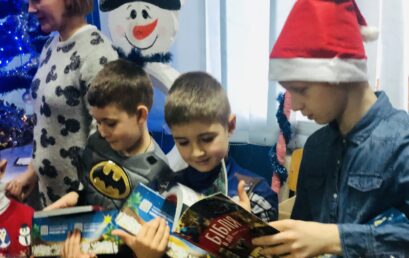 В преддверии Рождества студенты «Школы без стен»  несут радость и надежду бедным детям Евразии